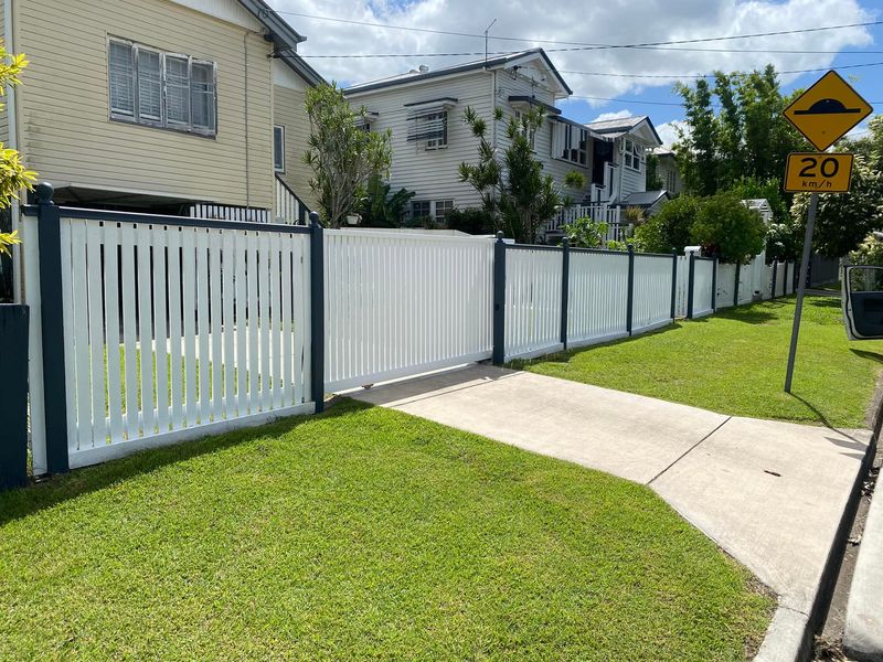 Professional fence installation with gate Brisbane